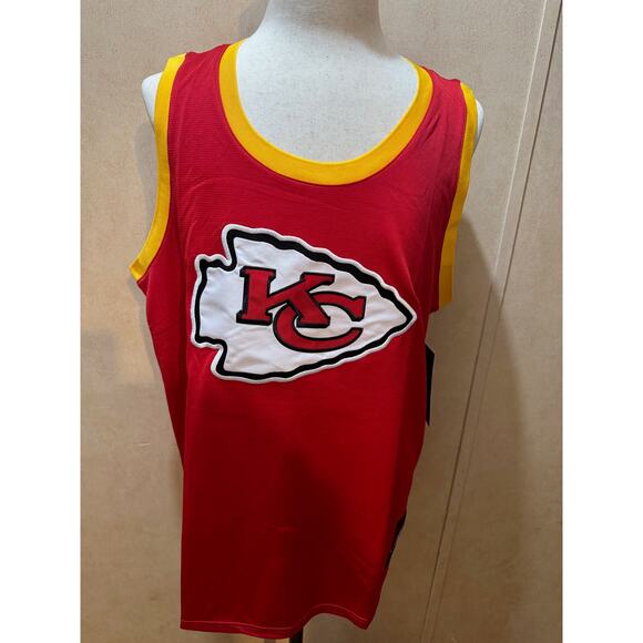 NWT Chiefs NFL Tank Top XL Ultra Game Red Black Sleeveless Streetwear Fan - Picture 1 of 6